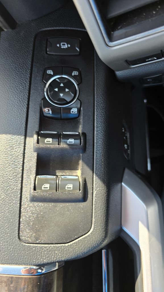 Used 2022 Ford F350 Lariat w/ Lariat Ultimate Package image 21