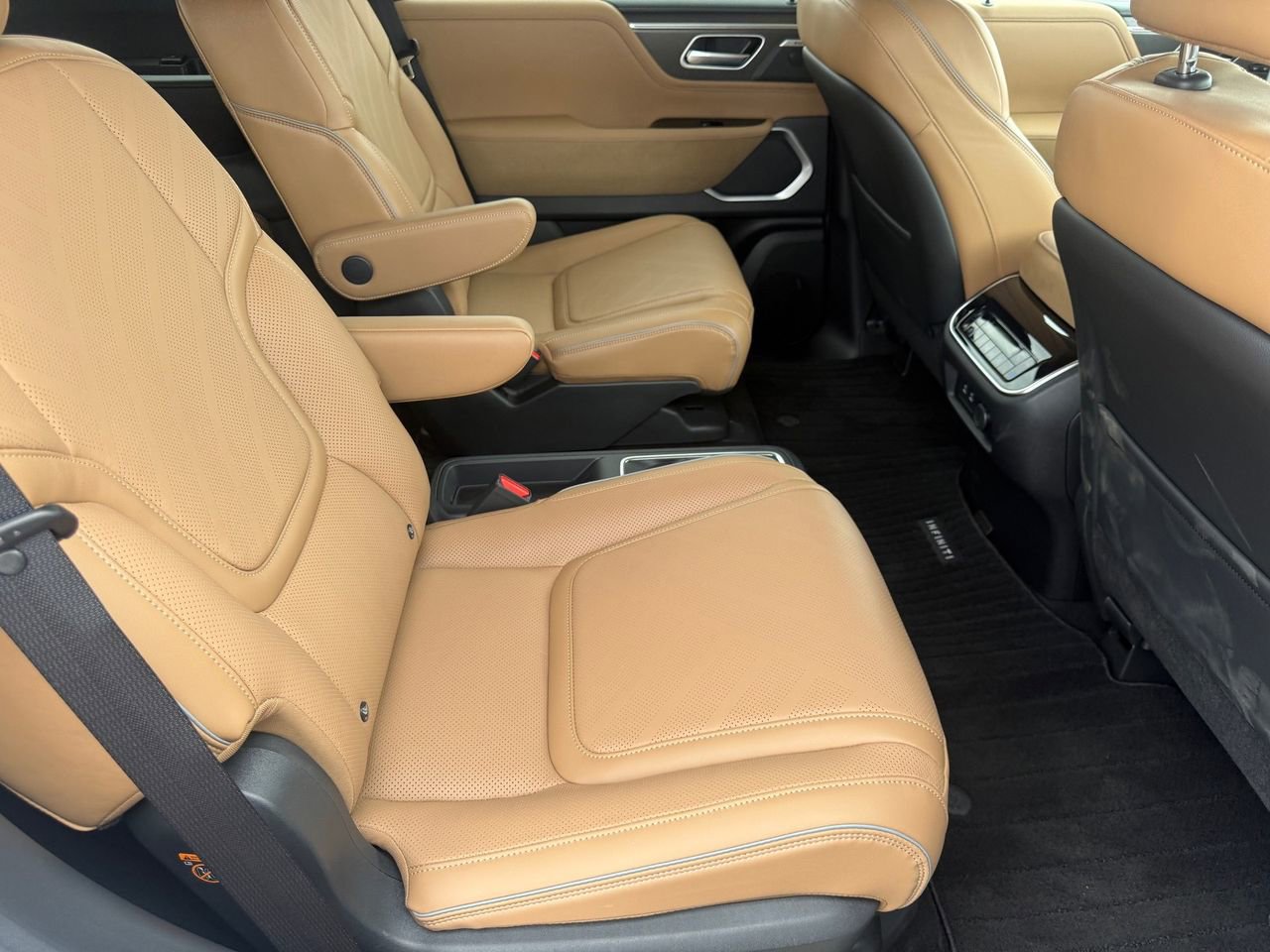 New 2026 INFINITI QX80 Luxe AWD/4WD image 28