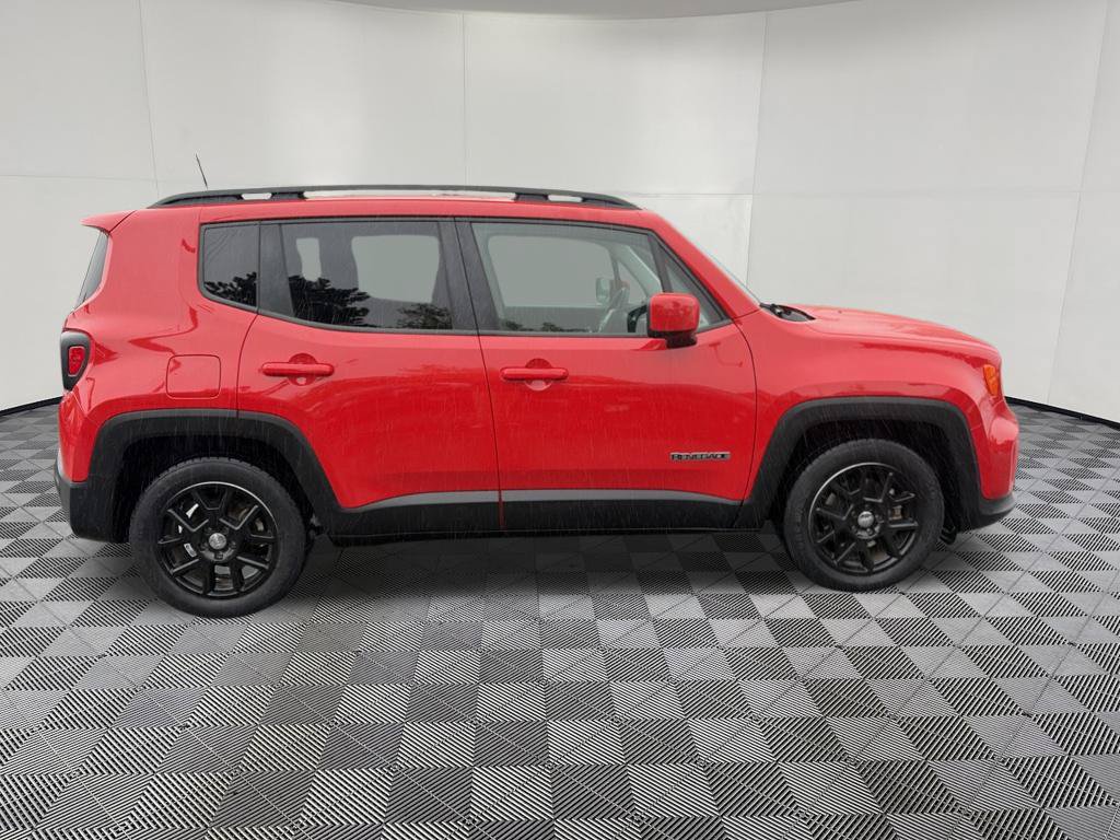 Used 2020 Jeep Renegade Latitude FWD image 11