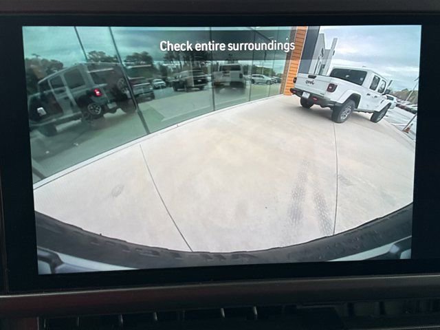 New 2026 Jeep Wrangler Unlimited Rubicon image 30