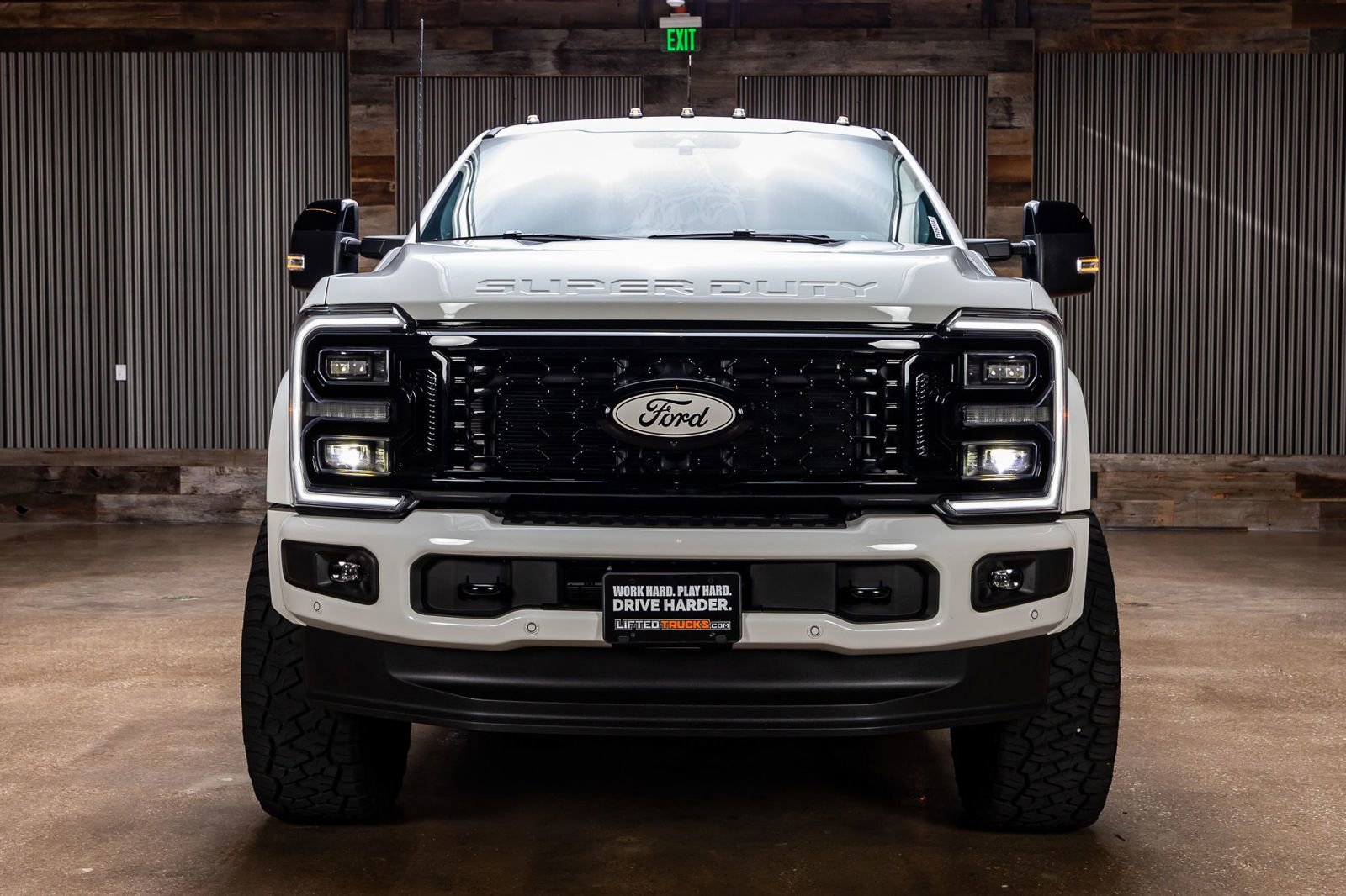 Used 2025 Ford F450 Platinum AWD/4WD image 2