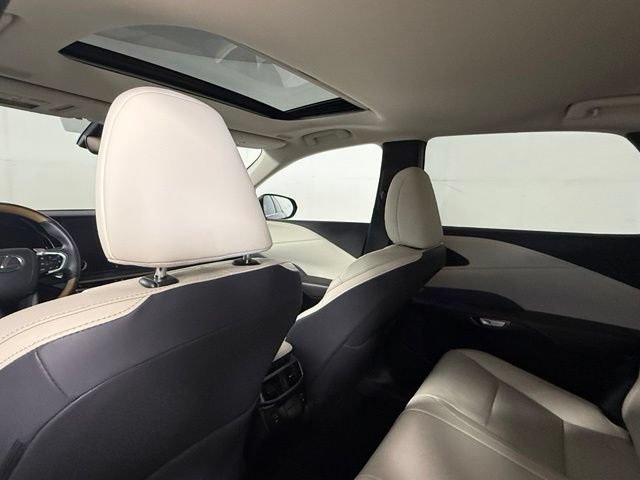Used 2025 Lexus RX 350 Premium Plus w/ Accessory Package (Z1) FWD image 28