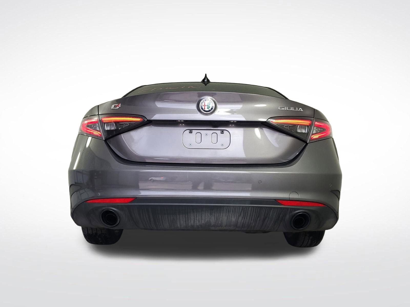 Used 2024 Alfa Romeo Giulia Ti w/ Active Assist Plus Package AWD/4WD image 10