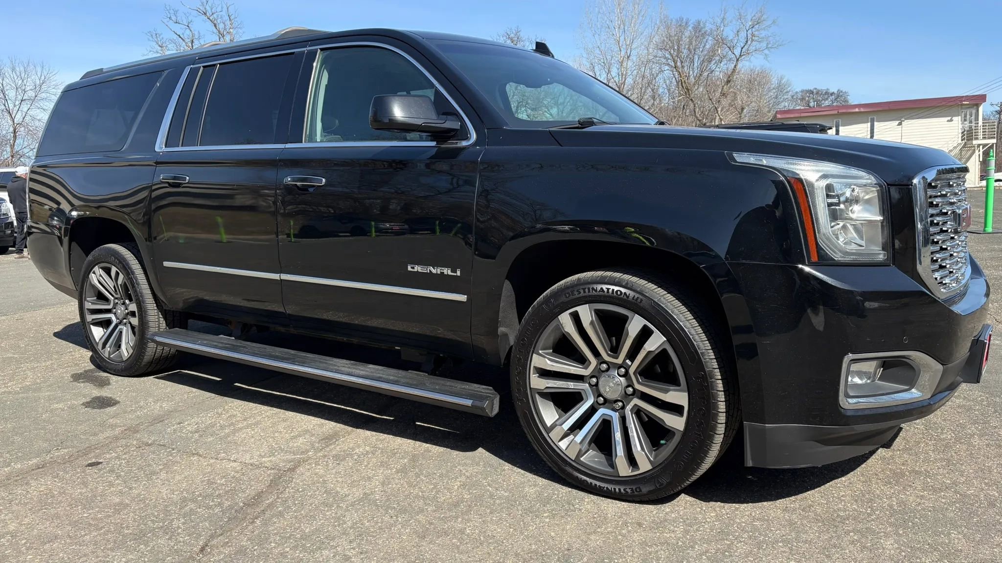 Used 2018 GMC Yukon XL Denali w/ Denali Ultimate Package image 12