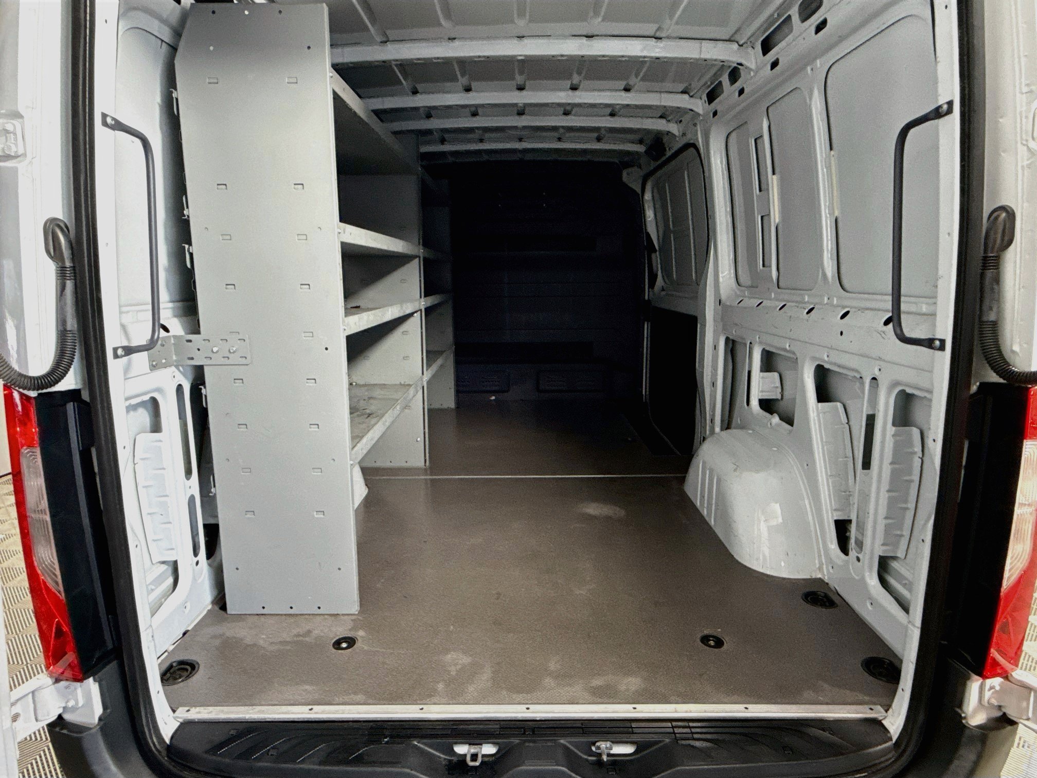 Used 2022 Mercedes-Benz Sprinter 1500 image 32
