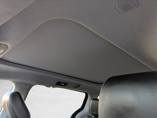 Used 2023 Chrysler Pacifica Limited image 14