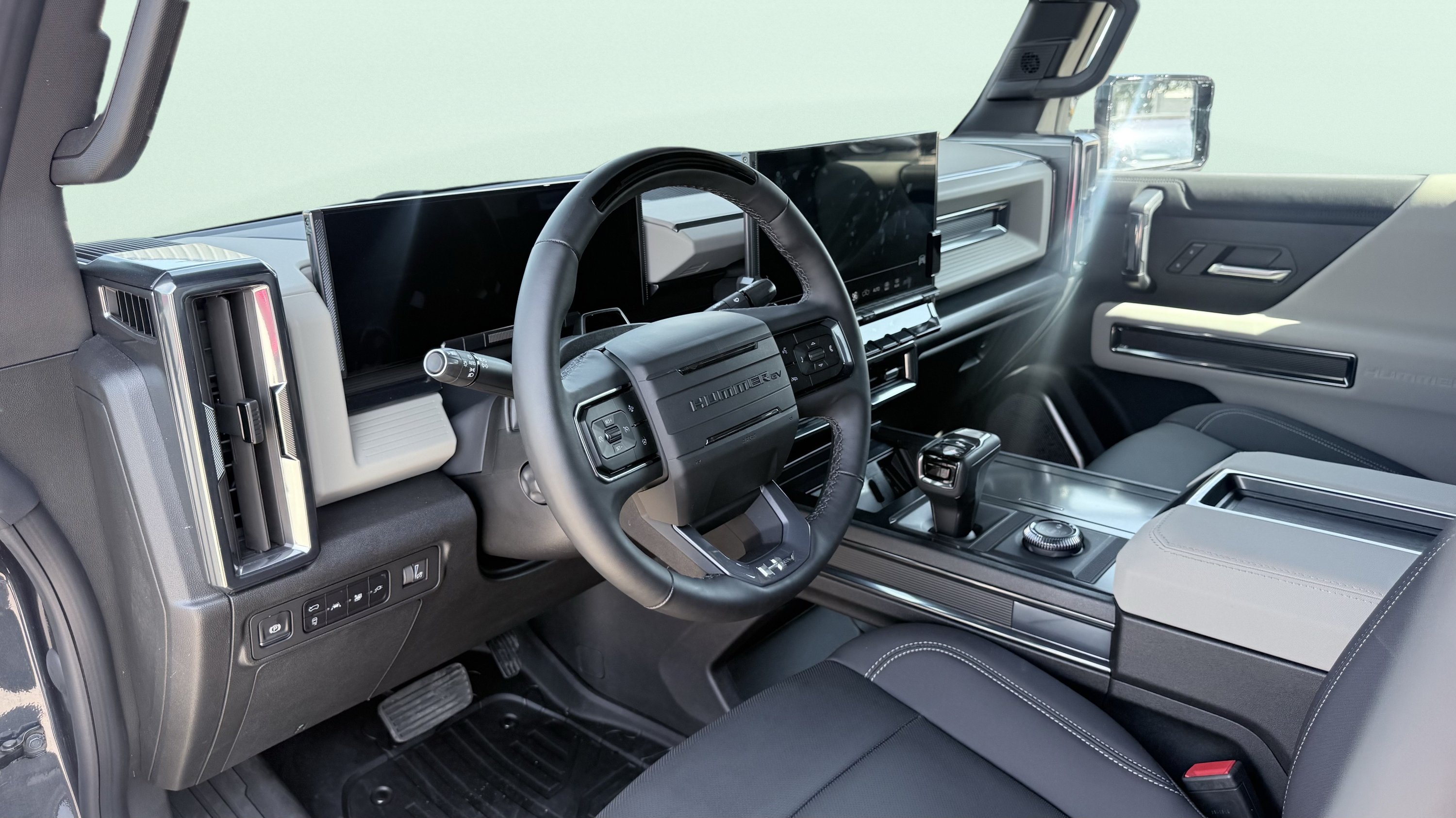 Used 2026 GMC Hummer EV SUV AWD/4WD image 25