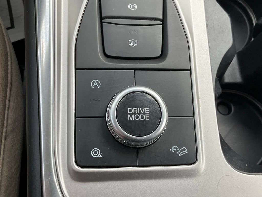 Used 2020 Ford Explorer Limited image 12