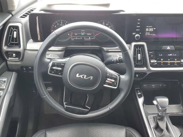 Certified 2023 Kia Sorento S FWD image 12