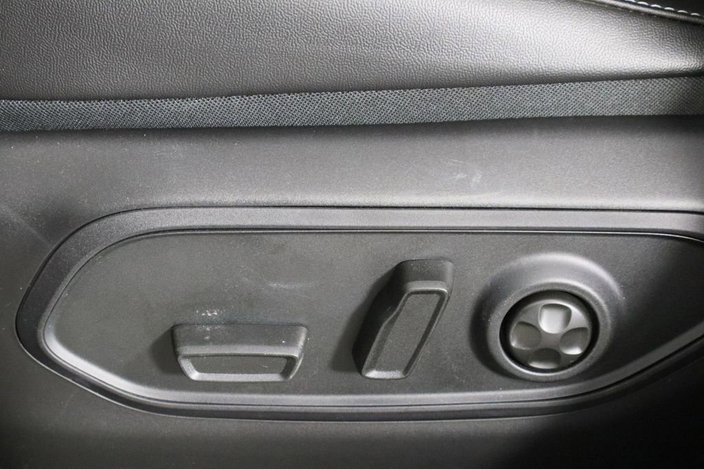 New 2026 Jeep Grand Cherokee Laredo image 24