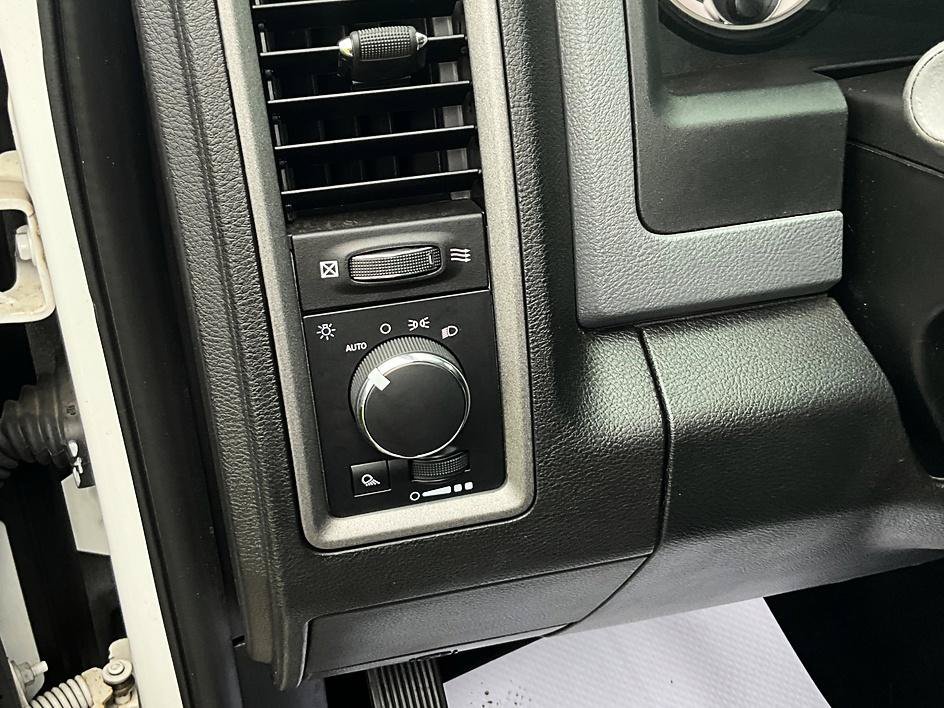 Used 2019 RAM 1500 Tradesman w/ Chrome Plus Package RWD image 29