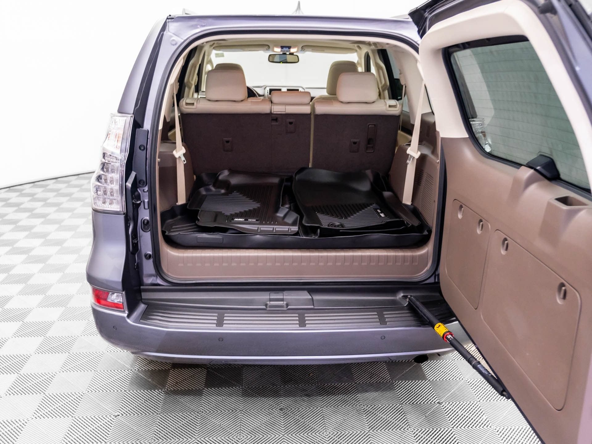 Used 2019 Lexus GX 460 Premium w/ Premium Package AWD/4WD image 35