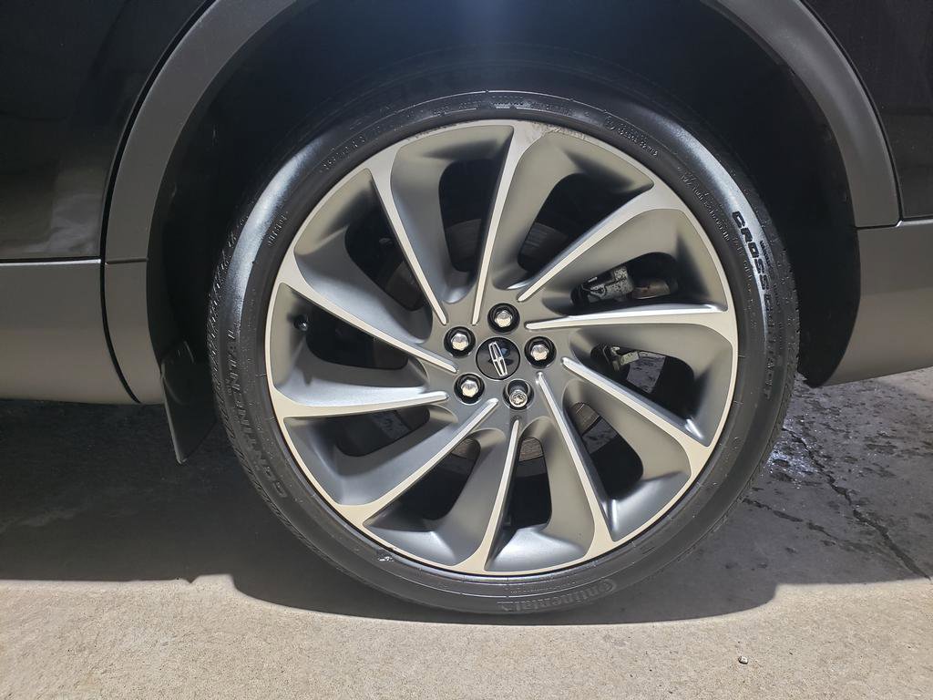 Used 2023 Lincoln Nautilus Reserve w/ Equipment Group 202A image 27