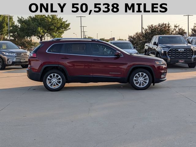 Used 2019 Jeep Cherokee Latitude w/ Popular Appearance Group FWD image 4