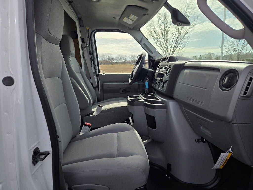 New 2026 Ford E-450 and Econoline 450 Super Duty w/ Power Equipment Group image 6