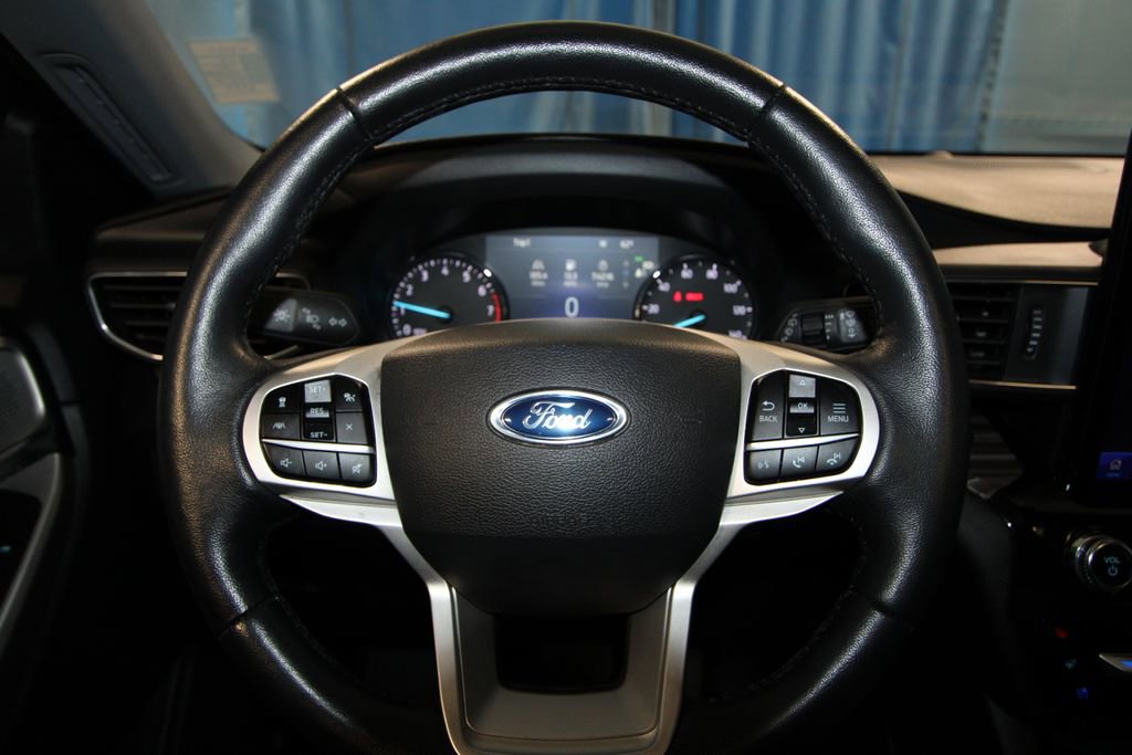 Used 2023 Ford Explorer Limited w/ Limited Technology Package image 13