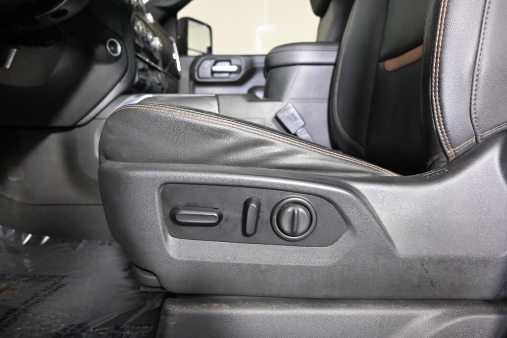 Used 2021 GMC Sierra 3500 AT4 image 25