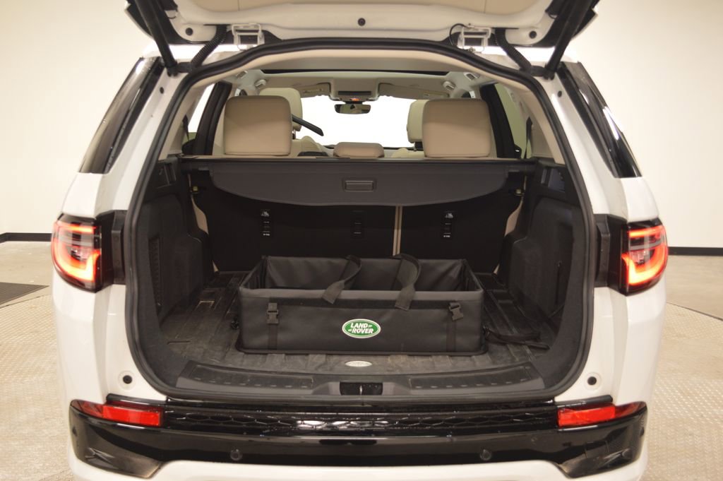 Used 2025 Land Rover Discovery Sport S image 39