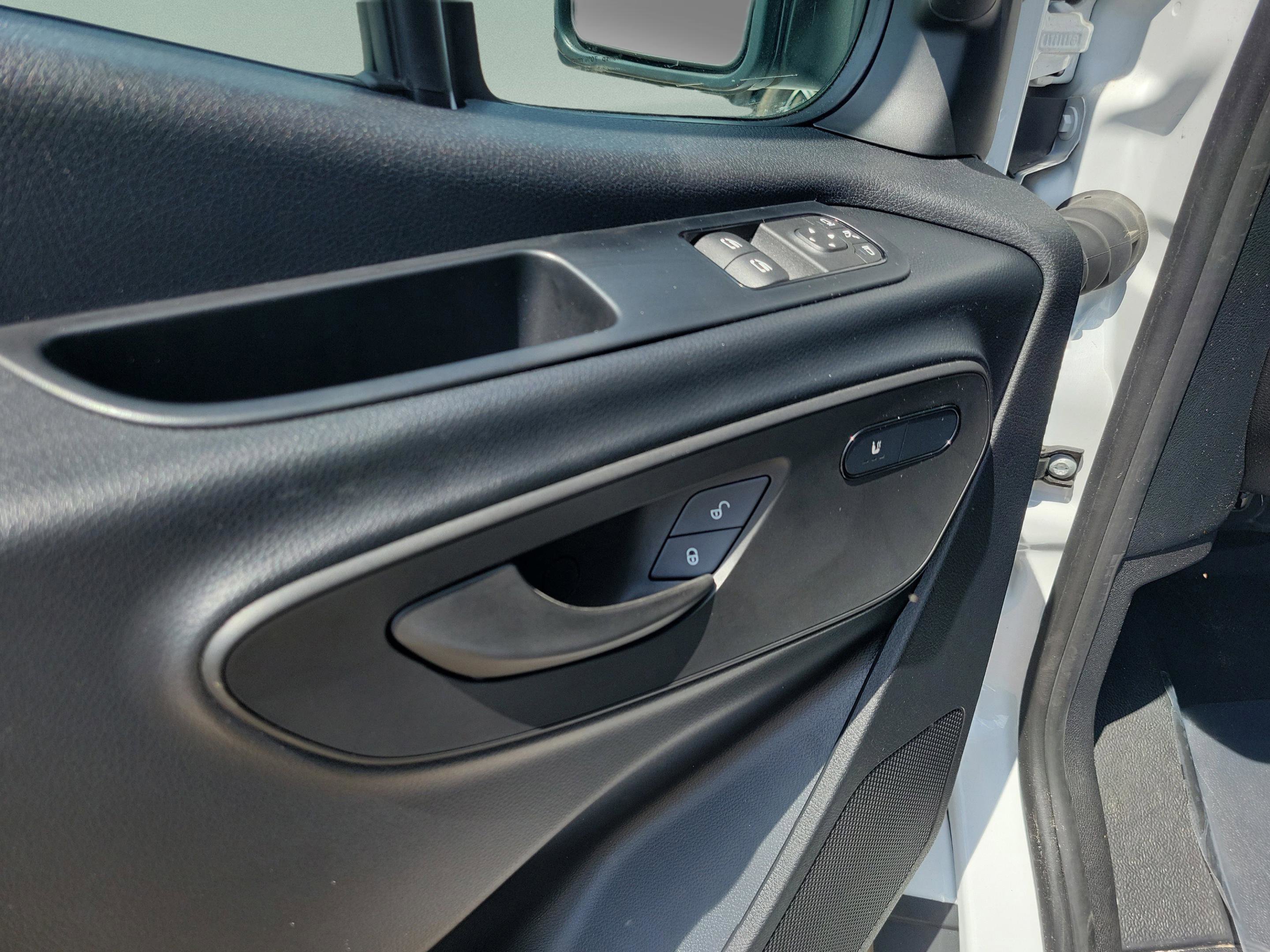 Used 2025 Mercedes-Benz Sprinter 2500 image 10