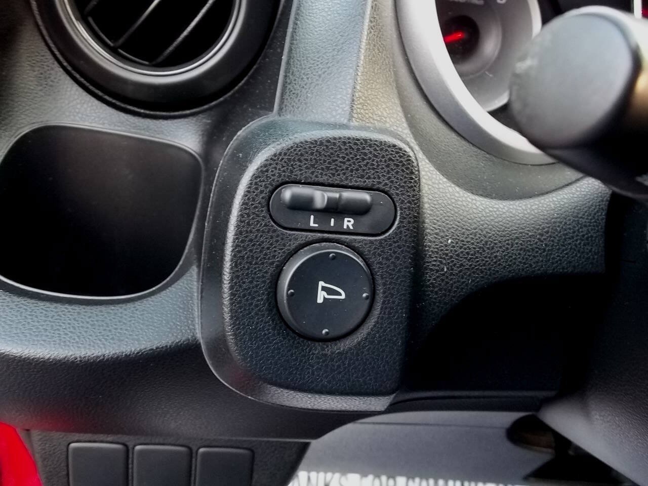 Used 2010 Honda Fit Sport image 21