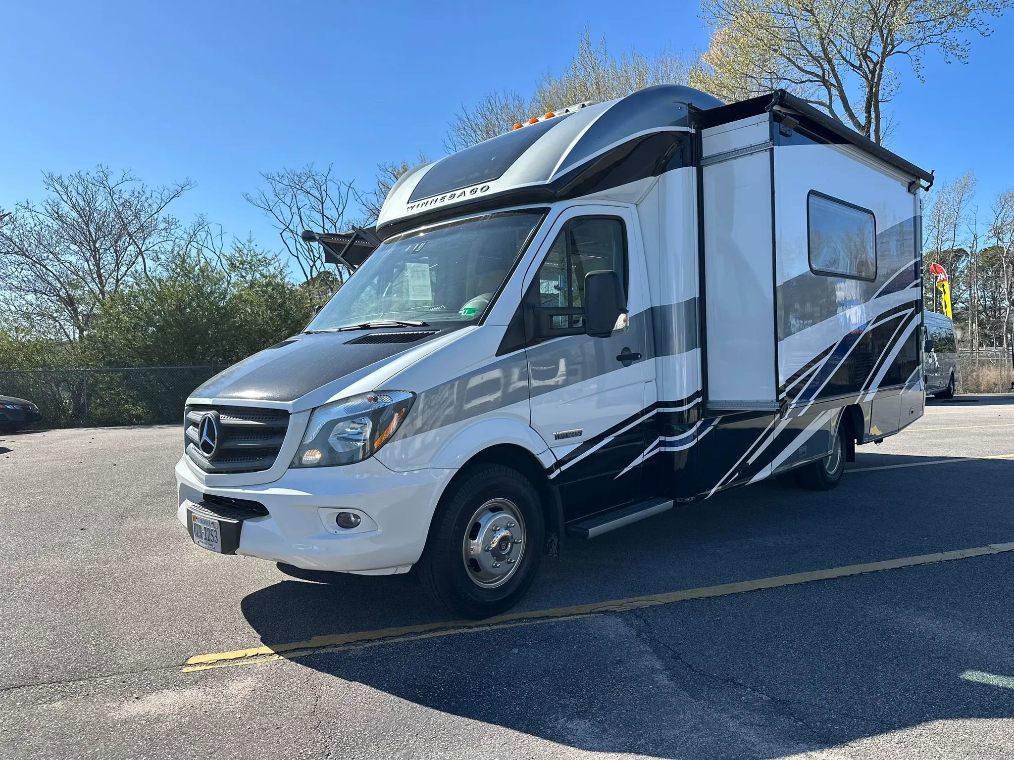 Used 2016 Mercedes-Benz Sprinter 3500 image 6