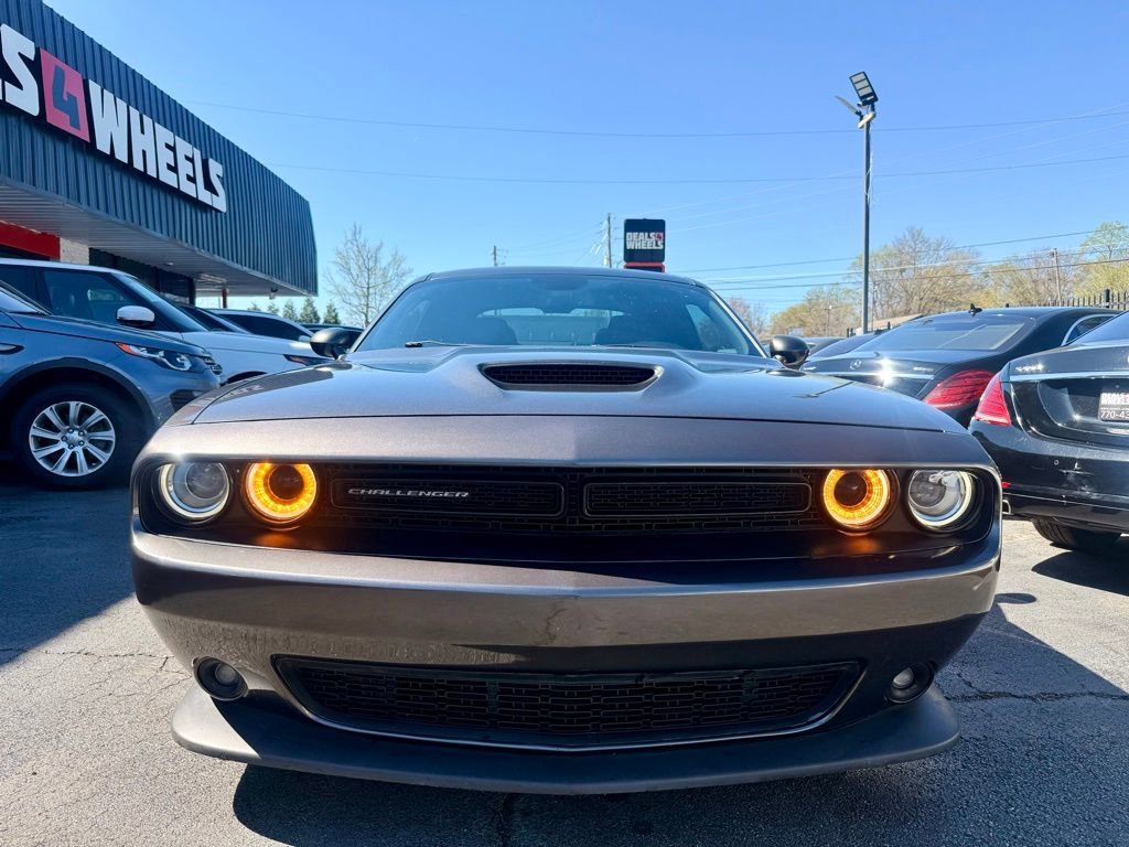 Used 2021 Dodge Challenger R/T image 2