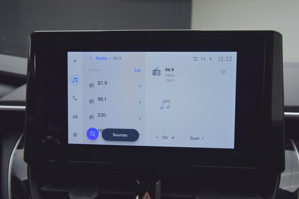 Used 2024 Toyota Corolla LE image 14