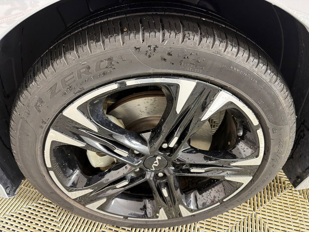 Used 2024 Kia K5 GT-Line w/ GT-Line Premium Package image 12