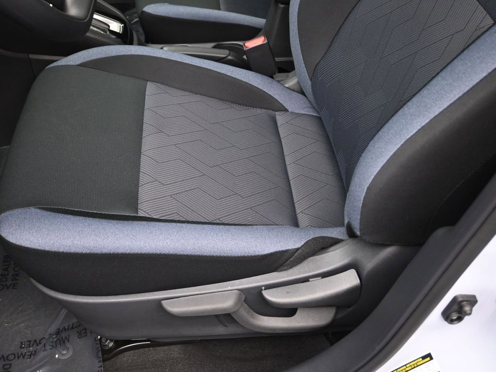 New 2025 Nissan Versa SV w/ Trunk Package FWD image 11