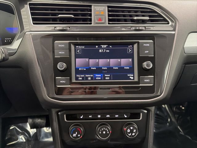 Used 2024 Volkswagen Tiguan S image 15