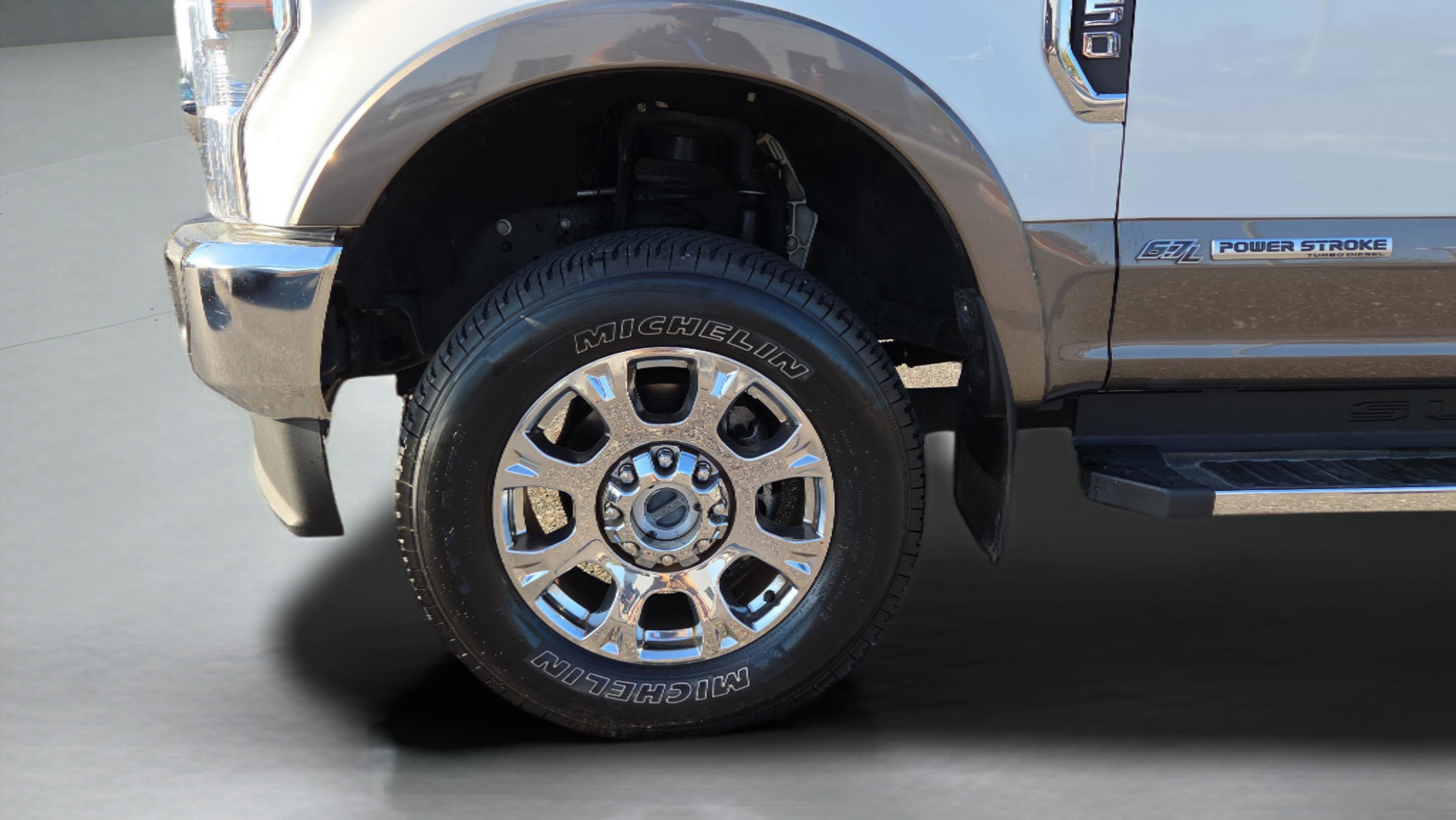 Used 2022 Ford F250 Lariat w/ Lariat Ultimate Package image 9