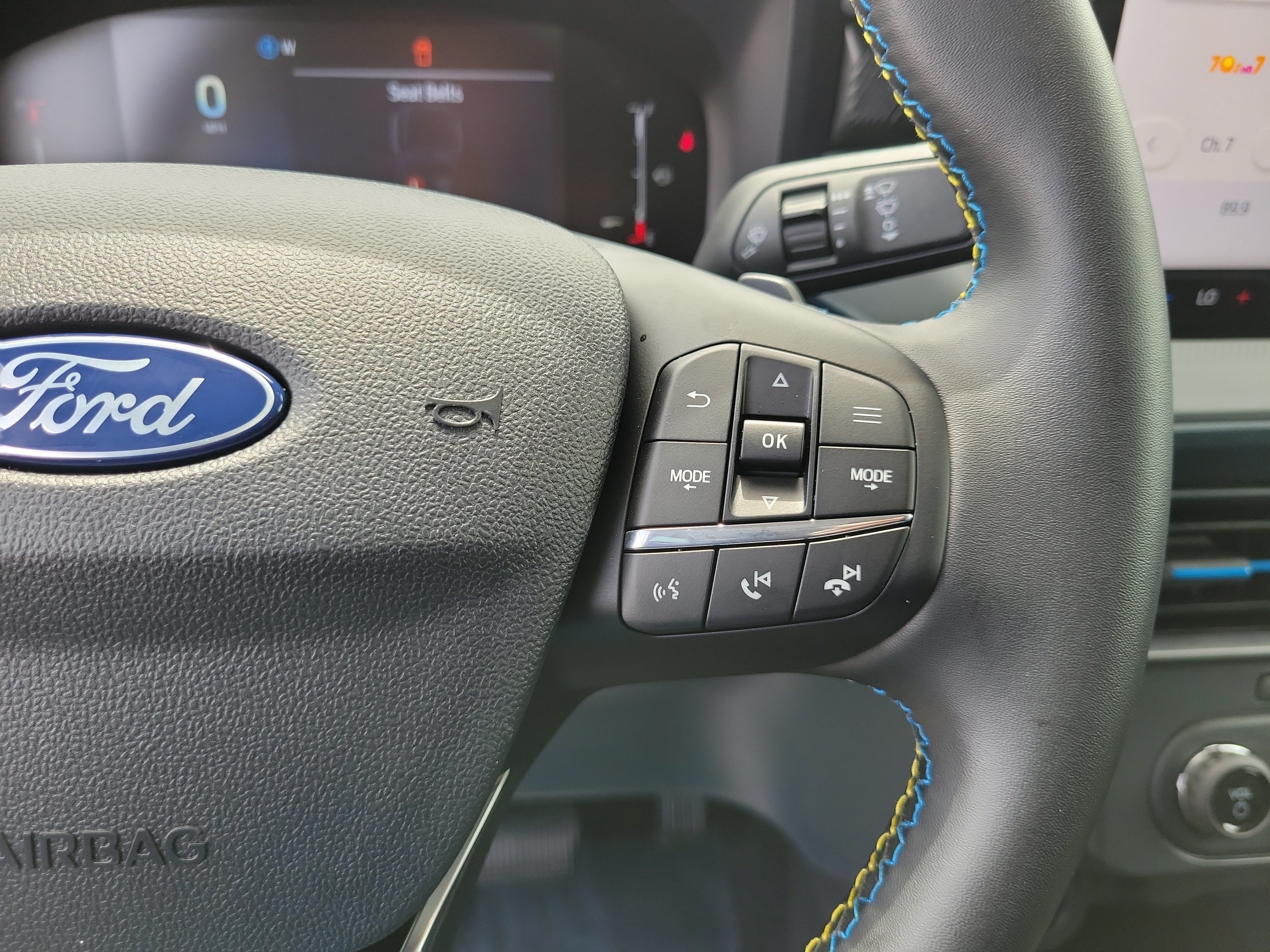 Used 2026 Ford Maverick Lobo AWD/4WD image 22