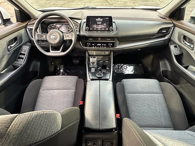 Used 2023 Nissan Rogue SV AWD/4WD image 28
