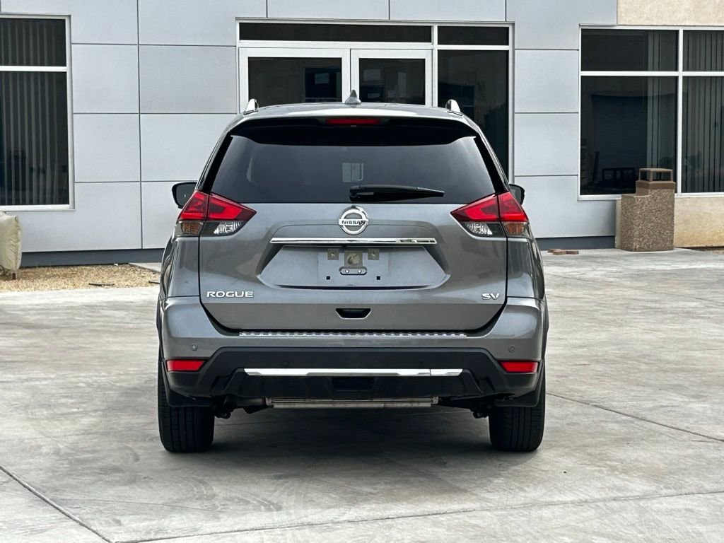Used 2019 Nissan Rogue SV w/ Premium Package image 6