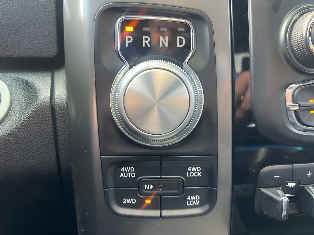 Used 2018 RAM 1500 Sport w/ Hydro Blue Sport Package AWD/4WD image 25