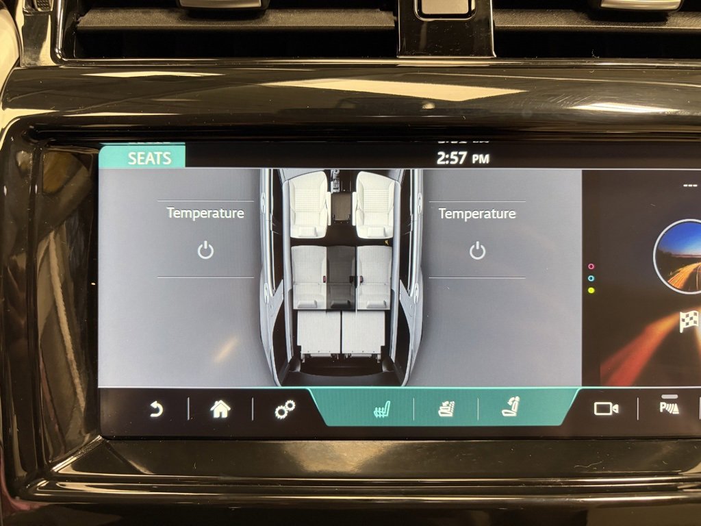 Used 2019 Land Rover Discovery HSE image 23