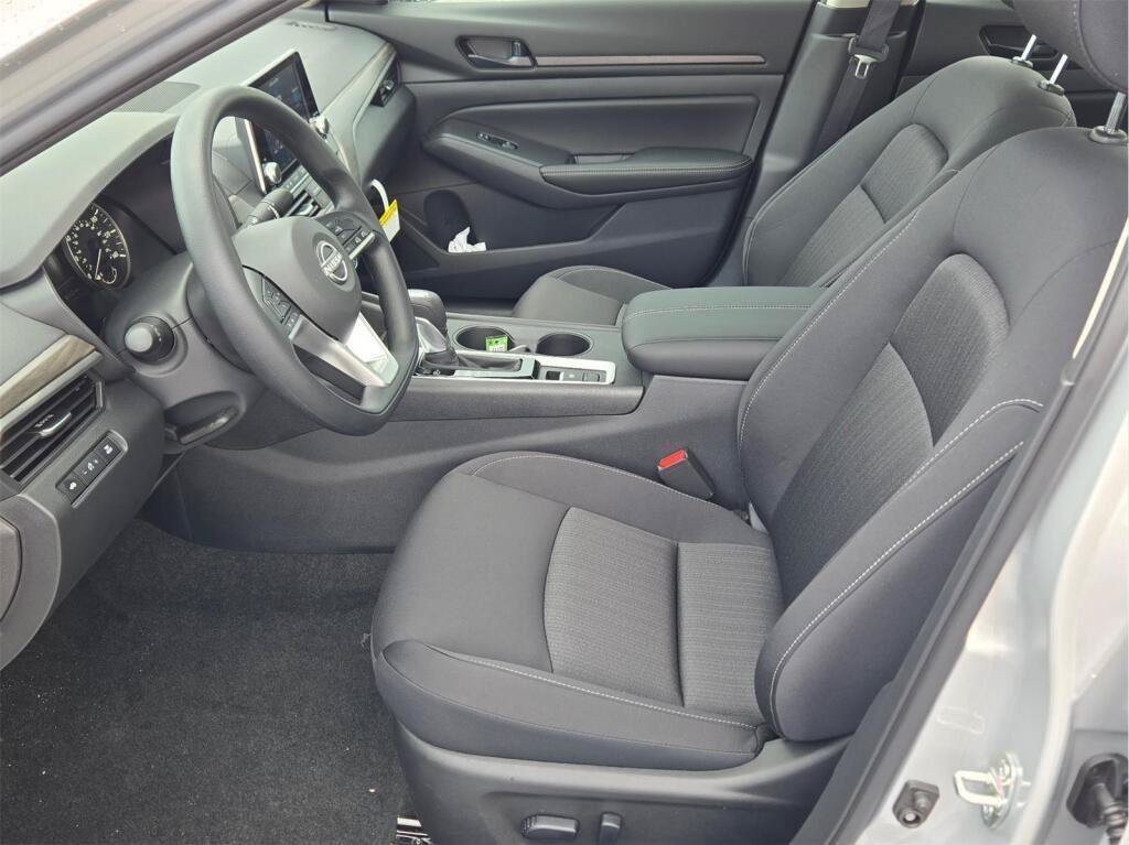 New 2026 Nissan Altima 2.5 SV AWD/4WD image 15