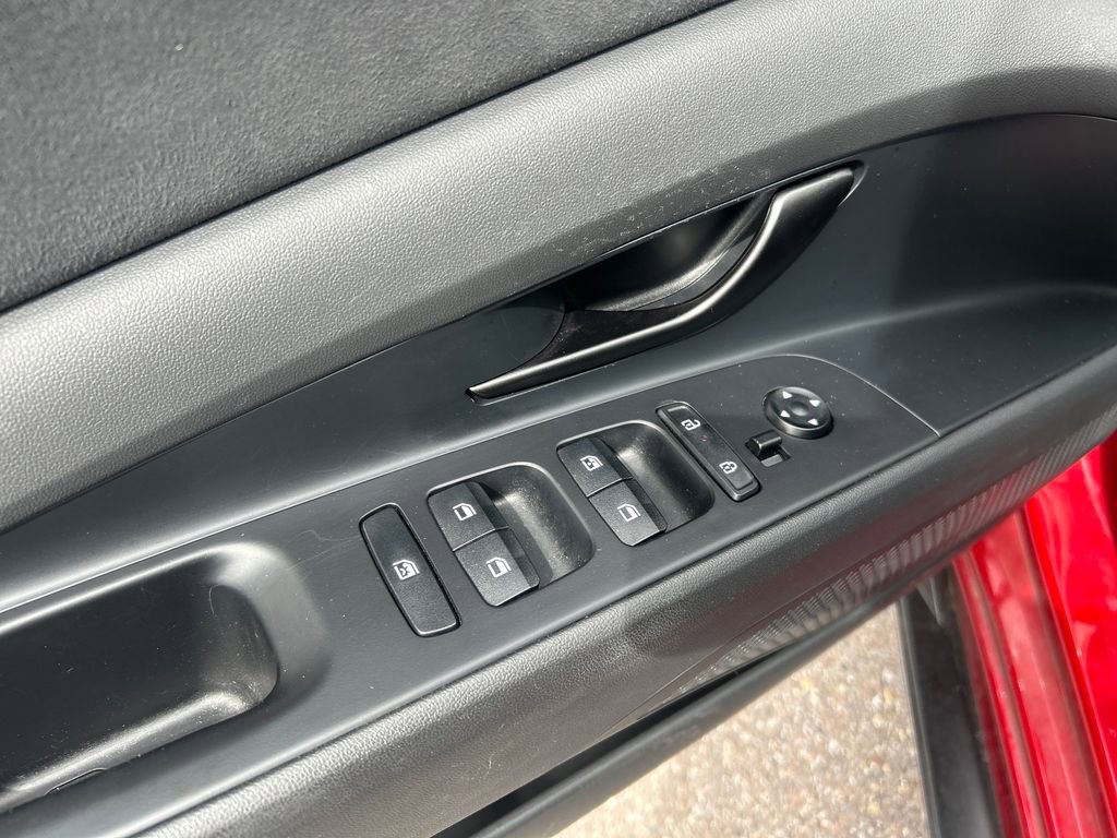 Used 2024 Hyundai Elantra N FWD image 13