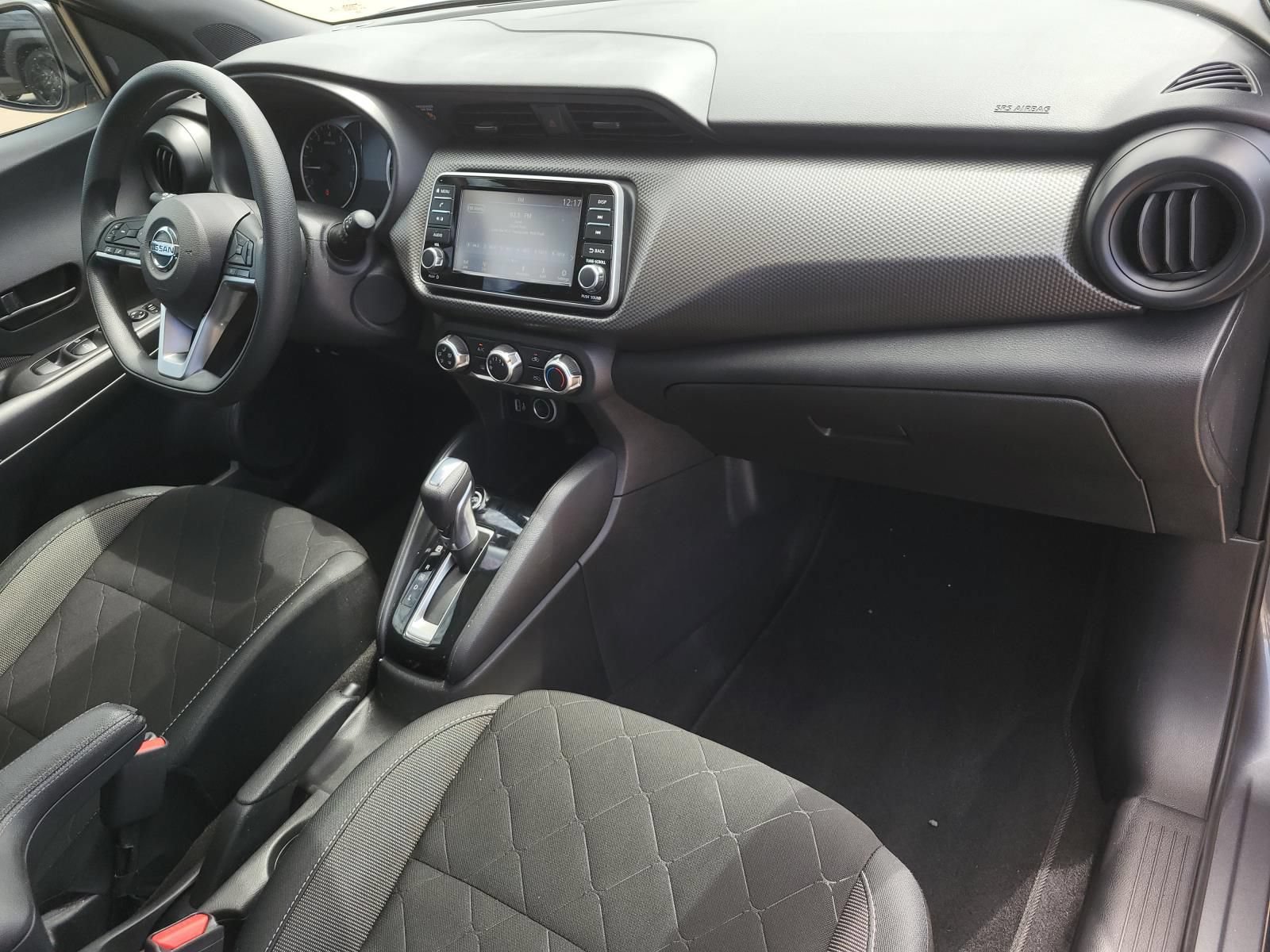 Used 2020 Nissan Kicks S FWD image 7