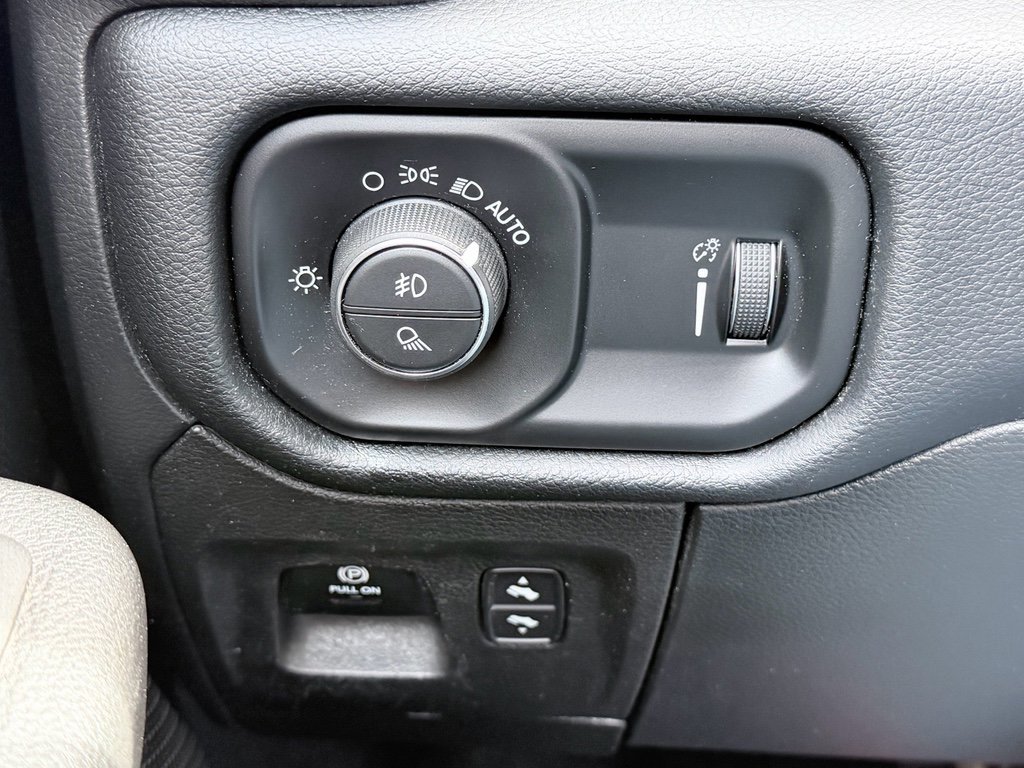 Used 2022 RAM 1500 Big Horn image 13