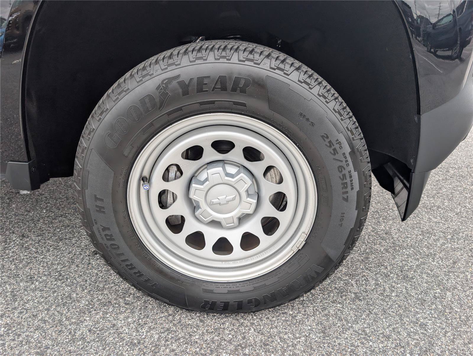 Used 2023 Chevrolet Colorado W/T w/ Advanced Trailering Package RWD image 9