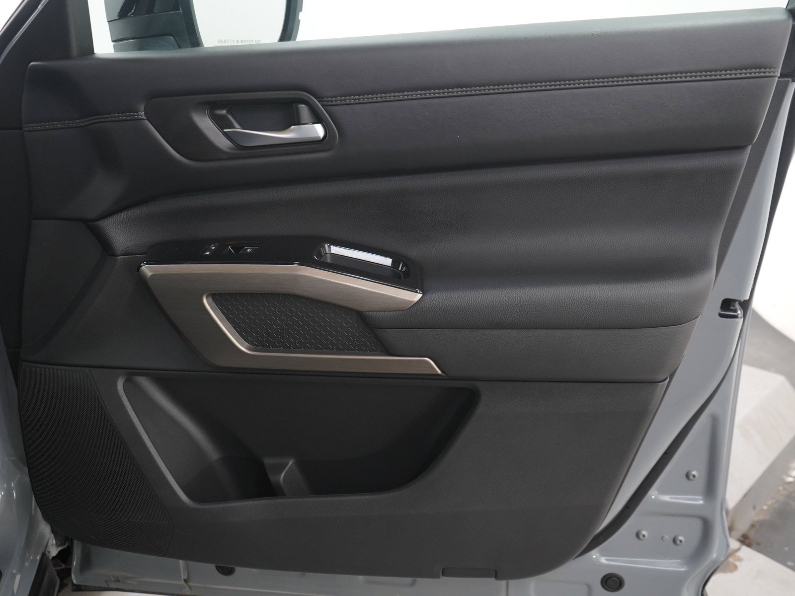 Used 2024 Nissan Pathfinder Platinum AWD/4WD image 13