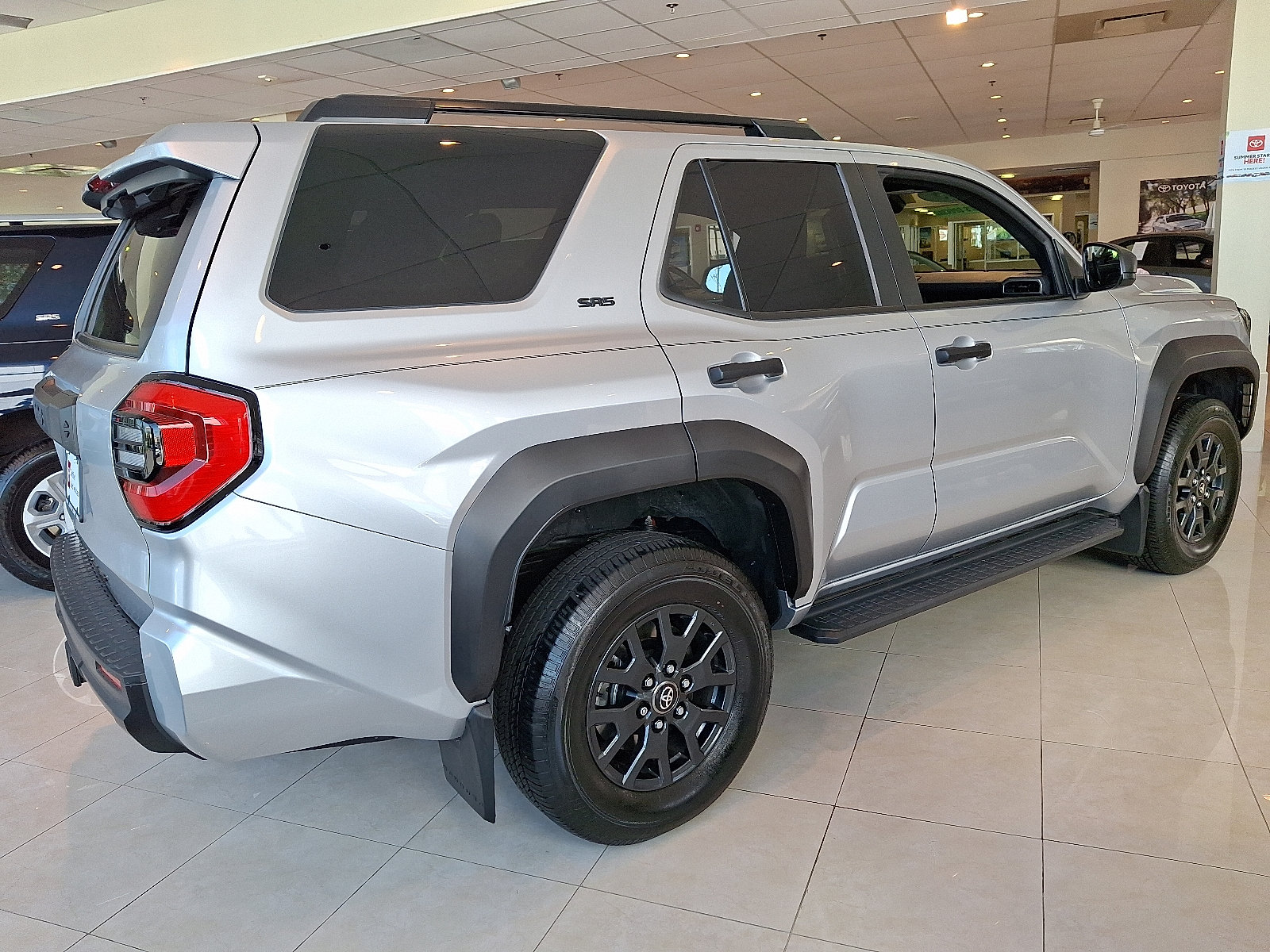 Certified 2025 Toyota 4Runner SR5 AWD/4WD image 6