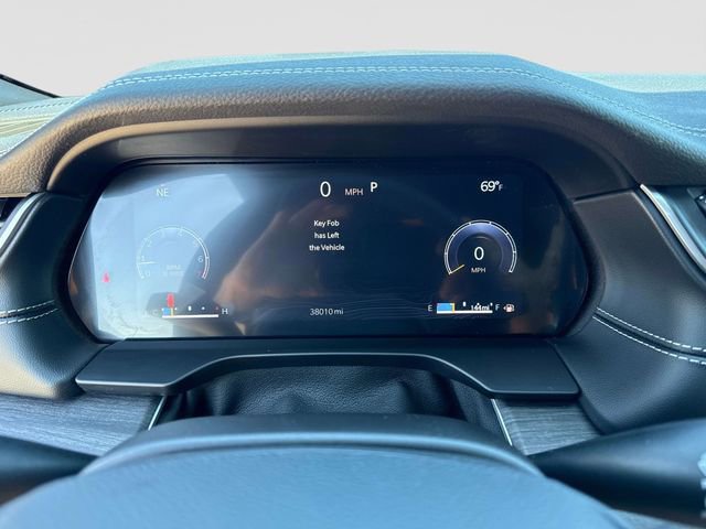 Used 2025 Jeep Grand Cherokee Limited w/ Luxury Tech Group II AWD/4WD image 31