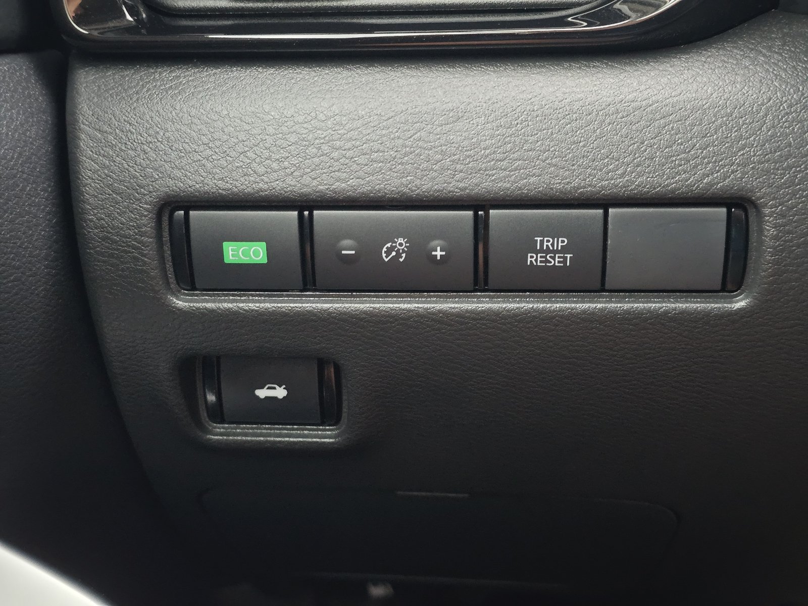 Certified 2025 Nissan Sentra SR w/ SR Premium Package FWD image 22