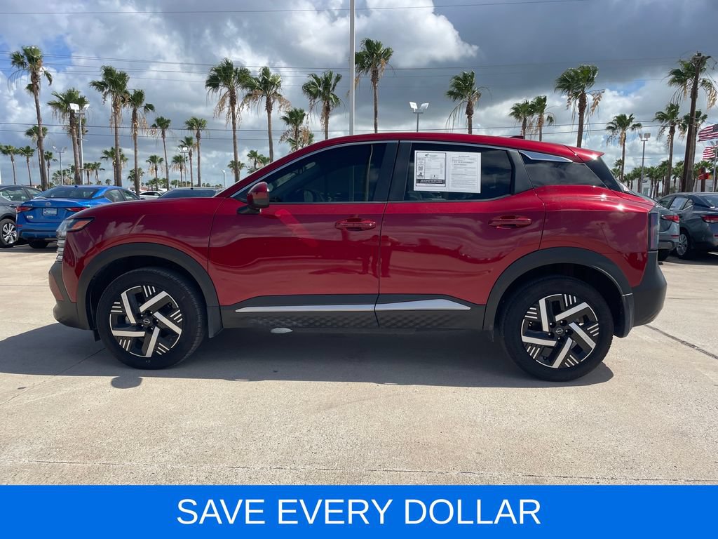 Used 2025 Nissan Kicks SV FWD image 2