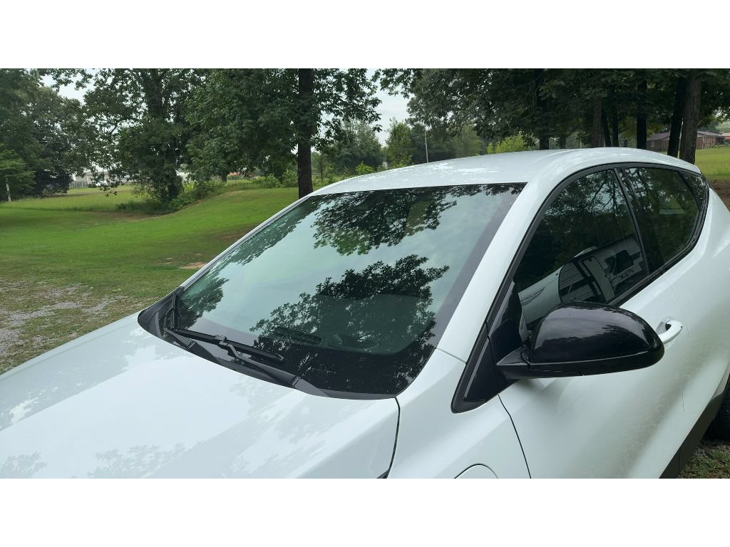 Used 2027 Chevrolet Bolt LT w/ Comfort Package FWD image 9