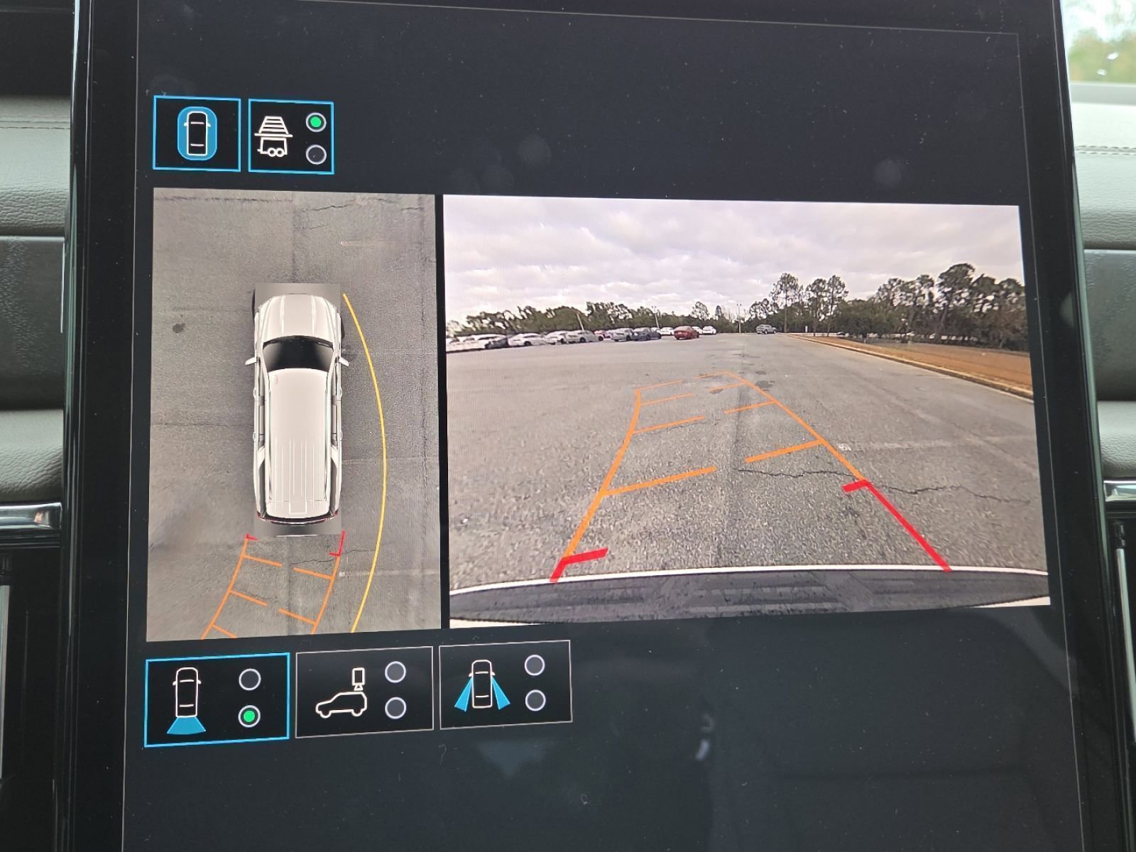 New 2026 GMC Yukon XL Denali image 11