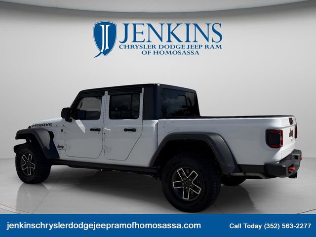 Used 2025 Jeep Gladiator Mojave w/ Convenience Group image 9