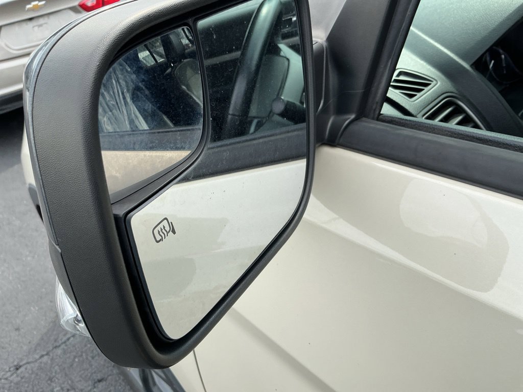 Used 2018 Ford Explorer XLT w/ XLT Appearance Package AWD/4WD image 6